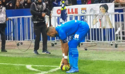 马尔基西奥玩皇马传奇二选一：C罗＞齐达内、大罗