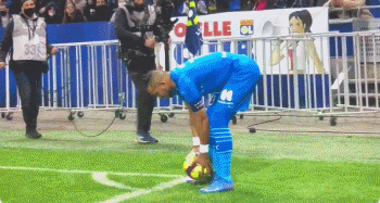 区域防守与人盯人差在哪？