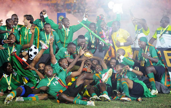 拜仁CEO：卡尔融入得很好，对于帕梅卡诺续约保持乐观（拜仁CEO：卡尔适应良好，对帕梅卡诺续约持乐观态度）