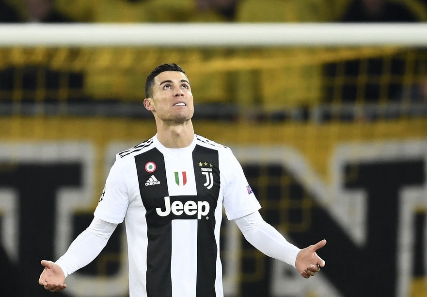 董路：中国人是世界上最不热爱足球的人！球员不爱足球，就是干活挣钱