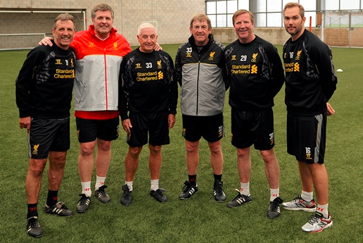 永远的红军20号，利物浦新赛季主场首战场刊封面致敬若塔