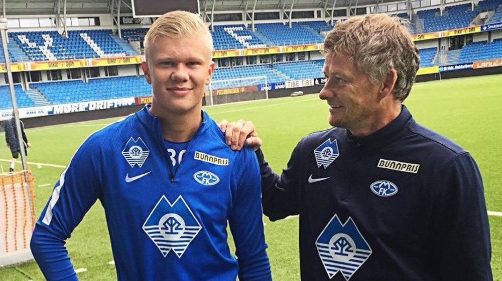 杜月徵西协甲复出，中国留洋球员时隔48天再登场，坚守终获机会