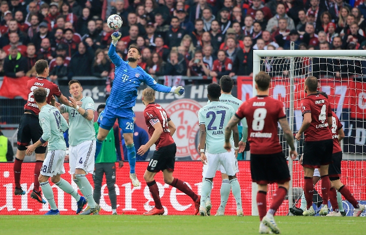 卡罗：选择滕哈格是一个错误的决定；不喜欢阿隆索现在的处境（卡罗：任用滕哈格是失策；不满阿隆索目前的处境）