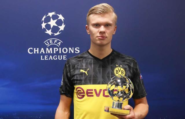 博主：申花在与日职联银靴拉唐谈判，国安有意铁人前锋姆本扎