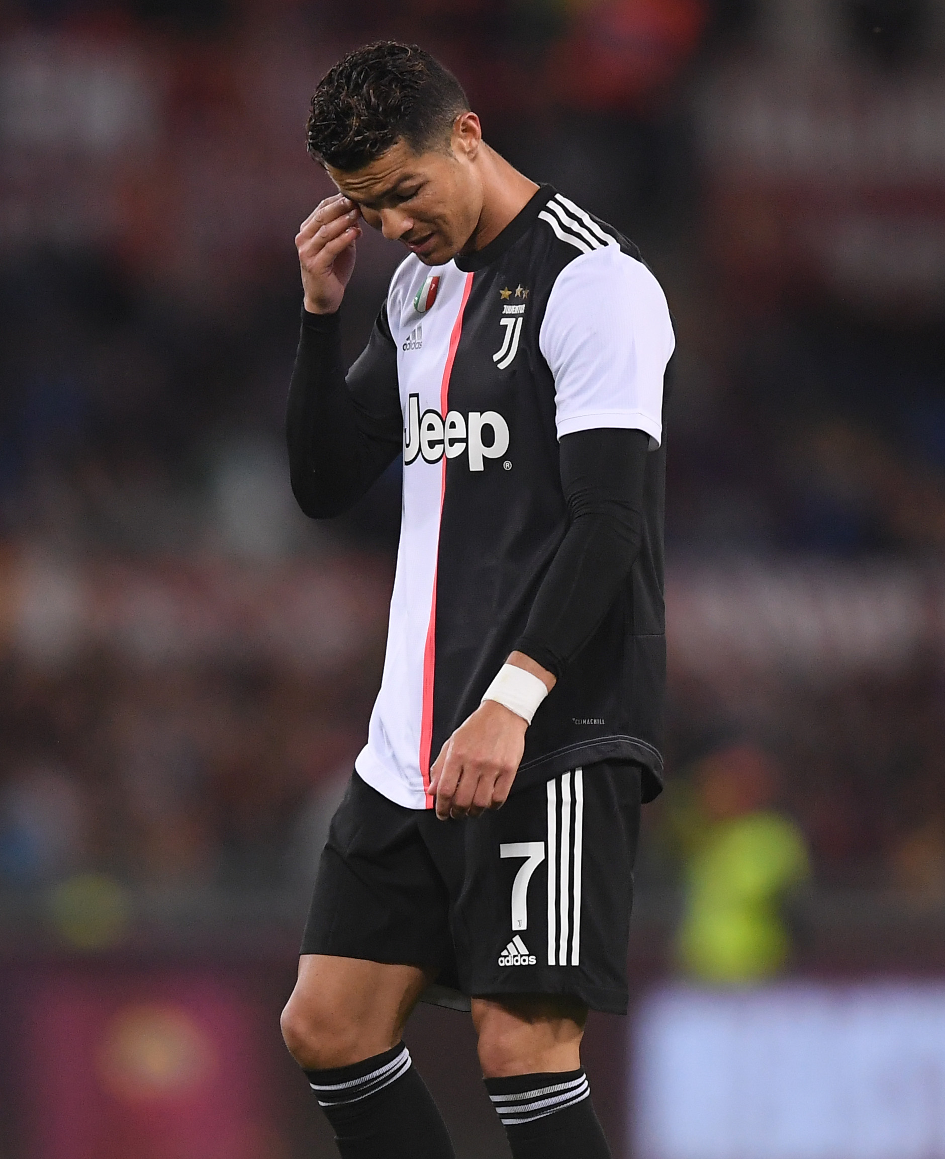 欧冠淘汰赛前瞻：拜仁客战巴黎,（欧冠淘汰赛前瞻：拜仁客场挑战巴黎圣日耳曼）