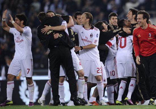 上海海港中超三连冠，但含金量极低，山东泰山明年是最大夺冠热门